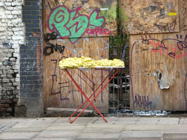 © Renate Egger and Wilhelm Roseneder. Goldene Erweiterung/Golden expansion. Street art project - temporary installation in public space. Brick Lane.. London, UK, December 2010